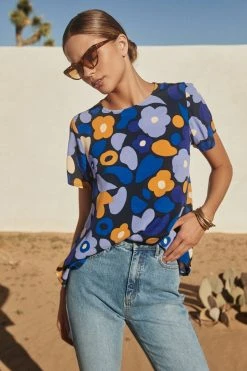 W22A Daisy Top In Lavender