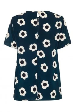 W22A Tops Daisy Top In Ladybell