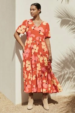 W22D New Mae Dress In Fire Bloom