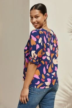 W22D Martina Top In Mojave New