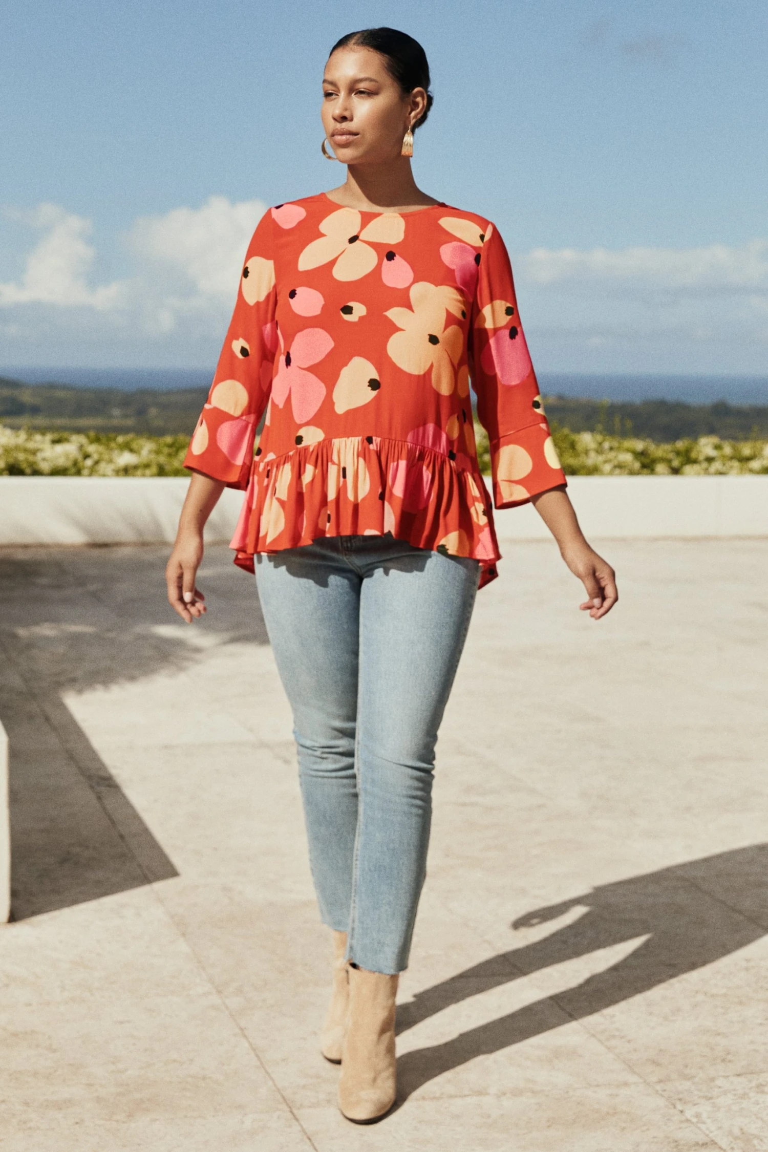 W22D Winter Celeste Top In Fire Bloom 4 W22D Winter Celeste Top In Fire Bloom