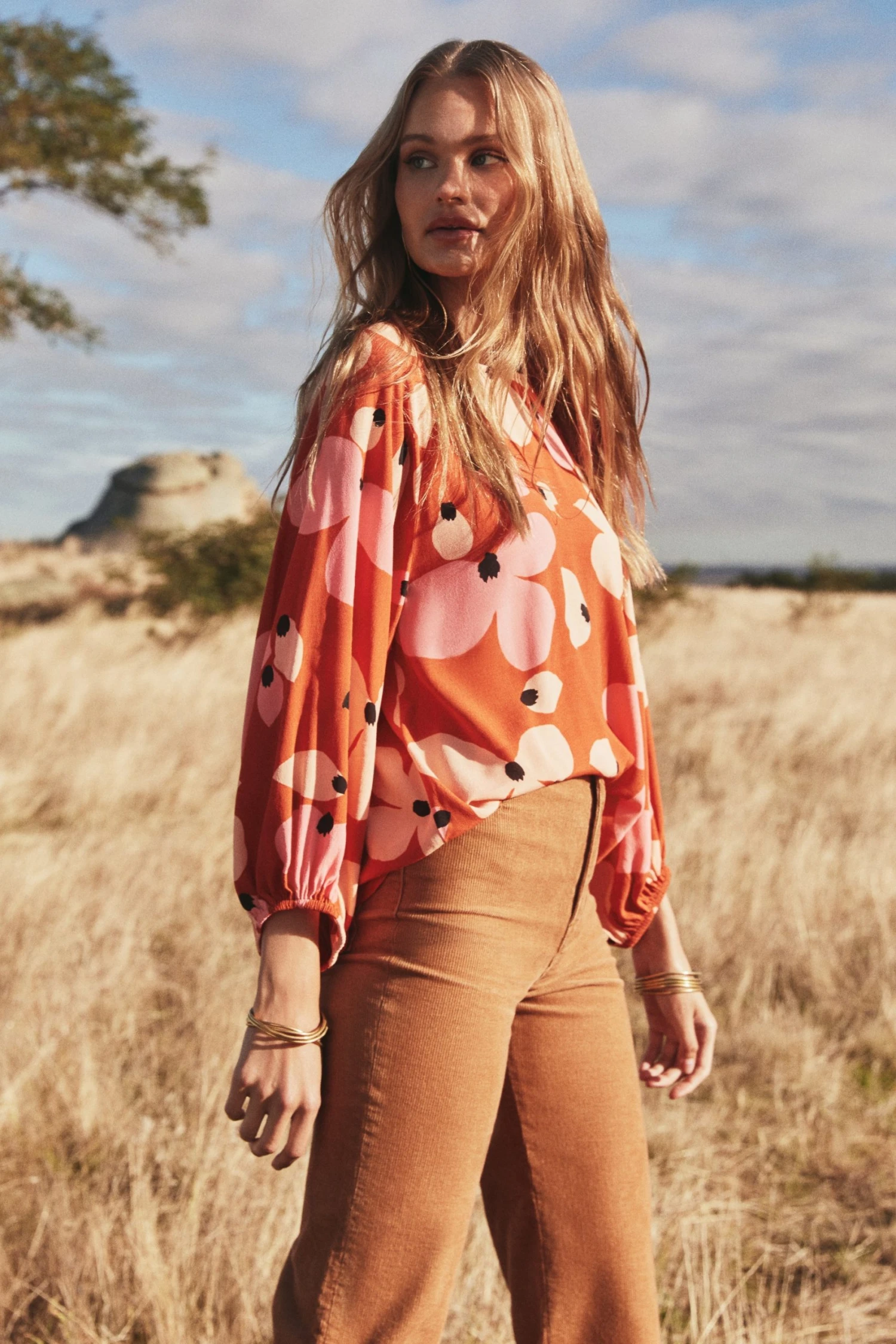 W22D Vivienne Top In Fire Bloom 4 W22D Vivienne Top In Fire Bloom