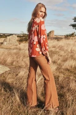 W22D Vivienne Top In Fire Bloom 11 W22D Vivienne Top In Fire Bloom