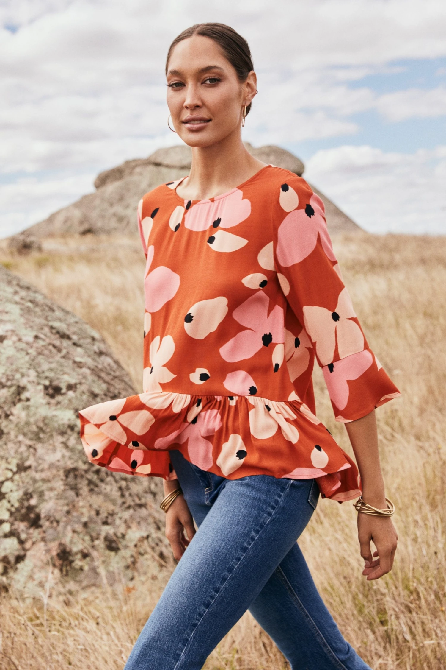 W22D Winter Celeste Top In Fire Bloom 5 W22D Winter Celeste Top In Fire Bloom