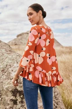 W22D Winter Celeste Top In Fire Bloom 17 W22D Winter Celeste Top In Fire Bloom