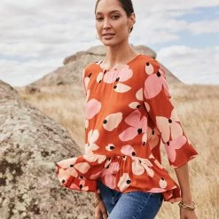 W22D Winter Celeste Top In Fire Bloom 21 W22D Winter Celeste Top In Fire Bloom